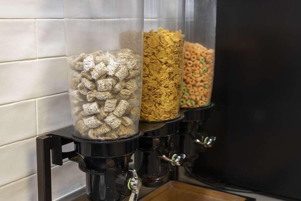 Hampton Inn Kent/Akron Area מסעדה תמונה