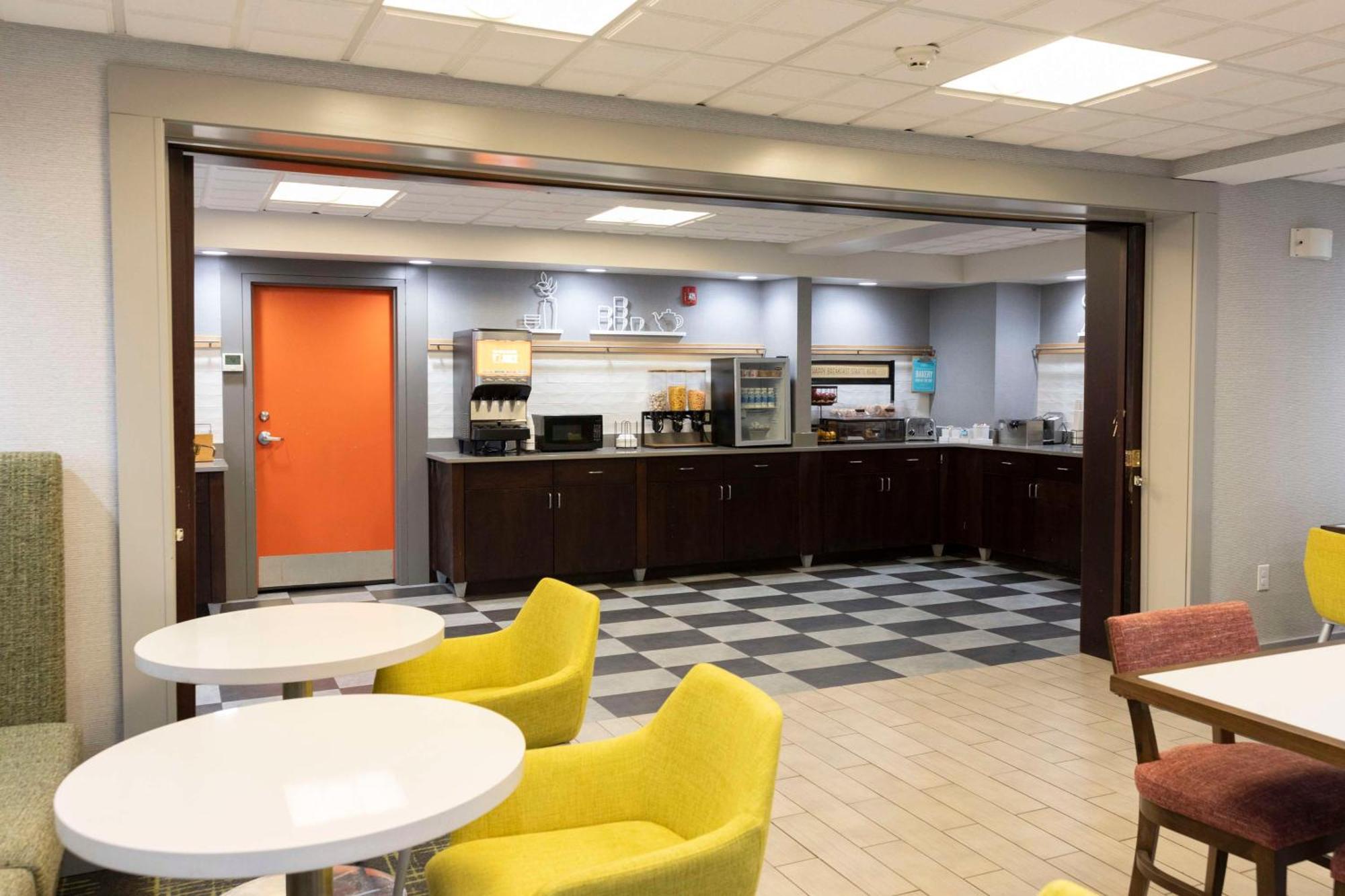 Hampton Inn Kent/Akron Area מראה חיצוני תמונה
